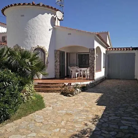 Xalet Amb Jardi * Empuriabrava